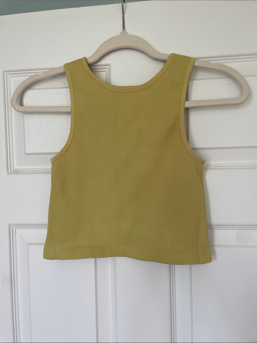 Dynamic Ribbed Cropped Tank - One Size